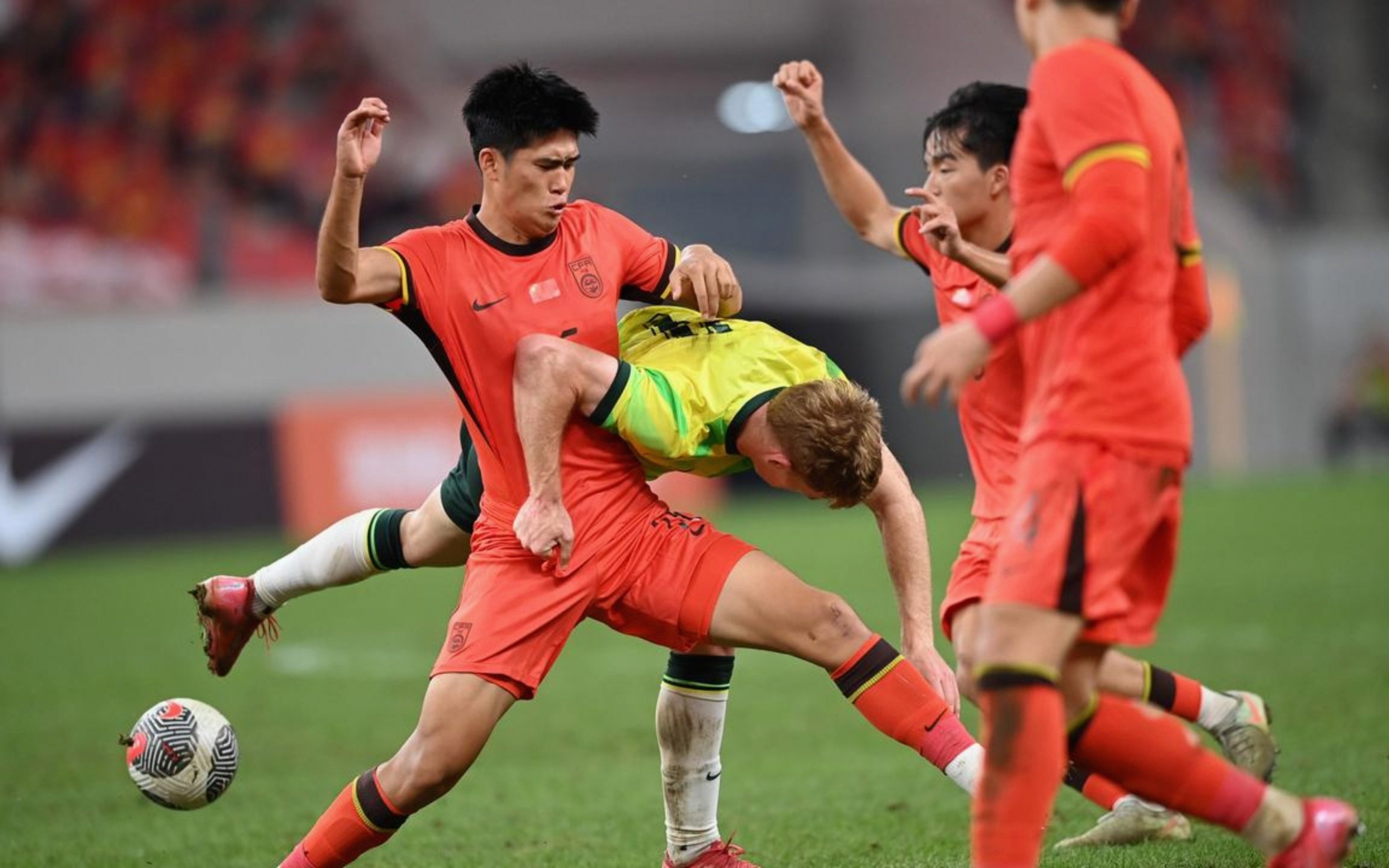 门将神勇扑救,助球队获得宝贵胜利的简单介绍 门将神勇扑救,助球队获得宝贵胜利的简单介绍